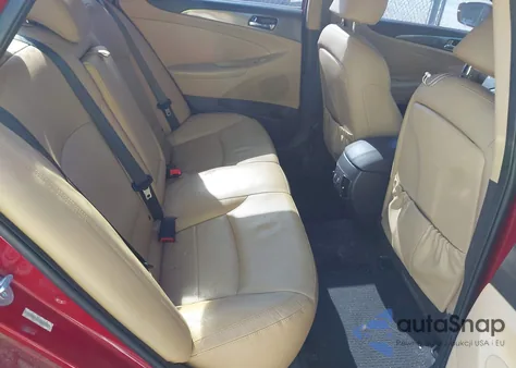 2013 Hyundai Sonata Hybrid Limited z USA, uszkodzony, nr VIN KMHEC4A45DA083863